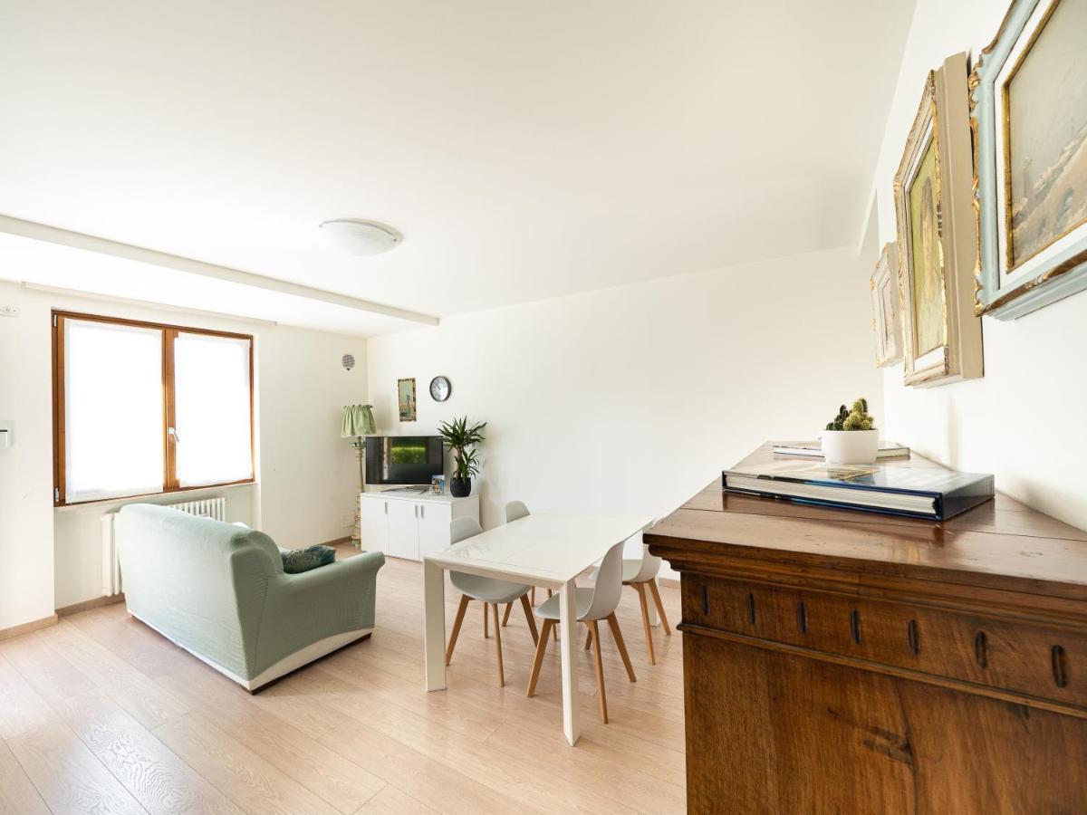 Luminosa Casetta Per Due Apartment Bardolino Luaran gambar